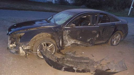 На Харківщині дрон РФ влучив у легковик: постраждав 28-річний чоловік
