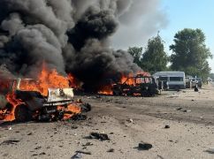 Зеленський відреагував на смертельний удар по Печенігах на Харківщині: кадри наслідків