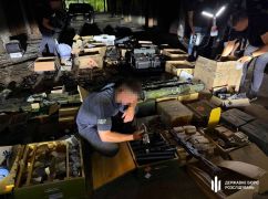 Гранатомети, міни та гранати: у Харкові військового викрили на торгівлі зброєю