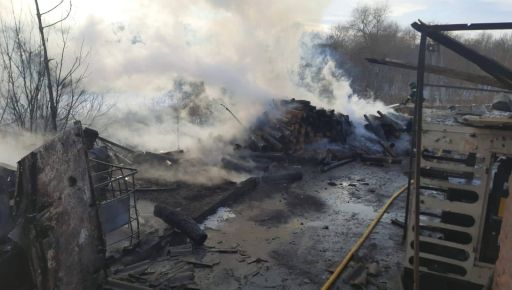 Вигоріла техніка та потрощені будинки: В поліції показали наслідки обстрілів Харківщини