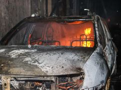 У Харкові через обстріл РФ палала автомийка: двох людей врятували бійці ДСНС