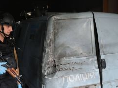 На трасі під Куп’янськом російський дрон-"ждун" атакував поліцейський бус