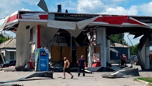 Поліція опублікувала кадри наслідків російських обстрілів Харківщини за добу
