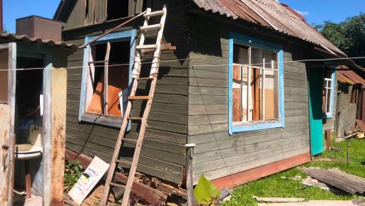 Российские войска атаковали два села на Харьковщине: кадры разрушений
