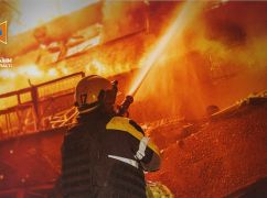 На Ізюмщині та Куп’янщині горіли будинки після обстрілів: є постраждала