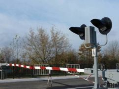 Залізничний переїзд на Харківщині перекриють для вантажівок на 2 дні: схема обʼїзду