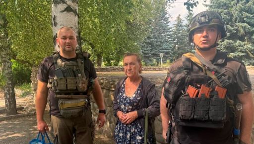 Поліцейські вивезли з-під обстрілів поранену жительку Харківщини