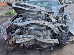 У Харківській області Opel виїхав на зустрічну смугу: постраждали двоє людей