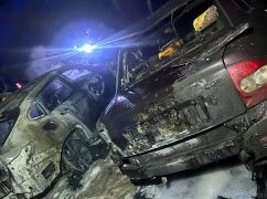У Харкові затримали 19-річного палія, через якого згоріли кілька автомобілів