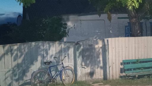 На Харьковщине пьяный мужчина пытался зарезать двух знакомых