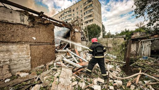 Стало известно, чем россияне обстреляли Балаклею 12 августа: кадры разрушений