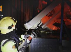 Из-за обстрела россиян в Лозовском районе произошел пожар