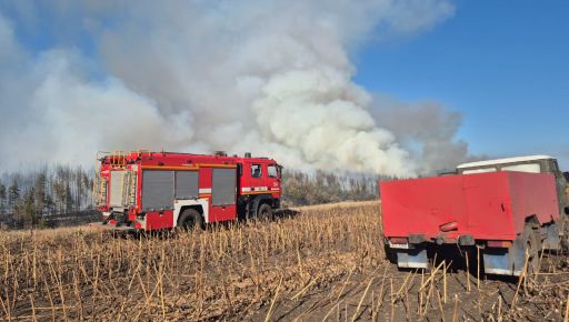 На Харківщині вогнеборці-добровольці запобігли масштабній пожежі