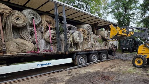 Антидроновий захист для фронту: харківські "Скіфи" отримали фуру сіток від українських кінематографістів