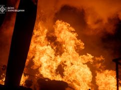 Россияне атаковали предприятие в Харькове: вспыхнул пожар