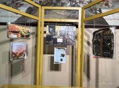 У Львові відкрили виставку з книжками, що пережили обстріл друкарні в Харкові