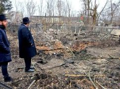 В Харькове российская авиабомба повредила более 200 могил на еврейском кладбище: комментарий раввина