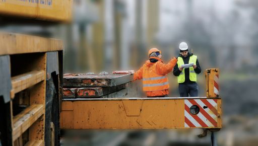 В Харьковской области показали, как строят защитные сооружения для критической инфраструктуры