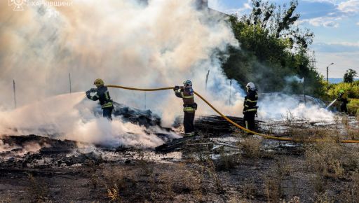 Спасатели рассказали детали масштабного пожара в Харькове