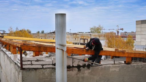 На Харківщині відновили ремонт дитячої лікарні після тривалої перерви