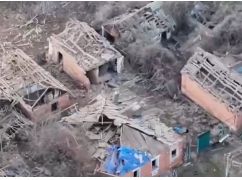 На Харьковщине россияне вторые сутки из авиации накрывают село: повреждена амбулатория