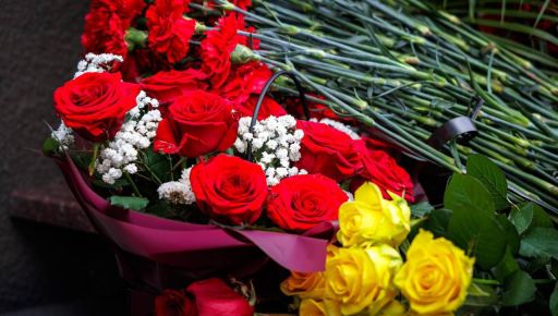 В Харькове почтили память погибших во время повторного обстрела спасателей