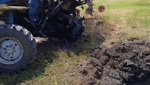 На Харківщині посеред поля на вибухівці підірвався трактор: жахливі фото