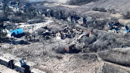 Оккупанты с ночи артиллерией, вертолетами и УАБами уничтожают поселок на Харьковщине: Что известно