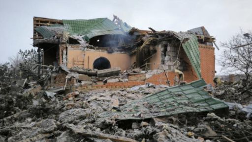 В Харьковской области россияне повредили дом и служебный автомобиль: что известно