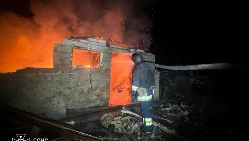 Рятувальники показали, як гасили пожежі після російських обстрілів на Харківщині