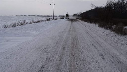Ледяной дождь и гололедица: дорожники предупреждают об опасности на дорогах Харьковщины