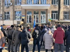 В Харькове установили мемориальную доску доценту, который с первых дней воевал против российской оккупации