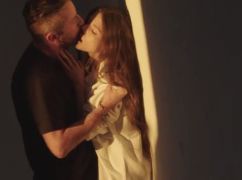 "Таке собі": Жадан прокоментував піар пісні колишньої у соцмережі