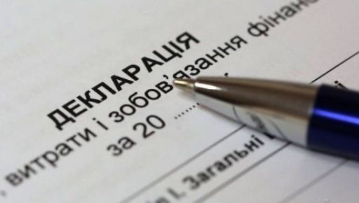 Харківський прокурор поповнив автопарк родини трьома автівками, а свою продав за 800 тис. грн