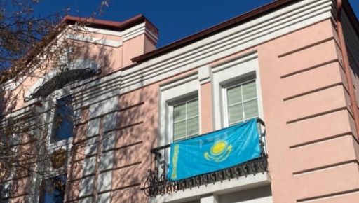 Казахстан призвал своих граждан уехать из Одессы и Харькова: Названа причина