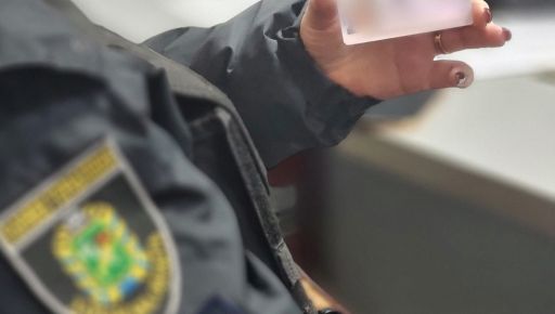На Харківщині водій із купленими правами роз'їжджав у комендантську годину
