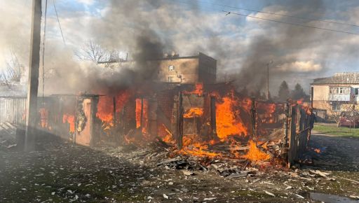 На Купянщине россияне охотились на авто и гараж: кадры с места