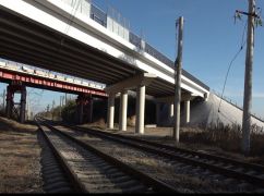 В Харьковской области восстановили мост на дороге, ведущей на Донбасс