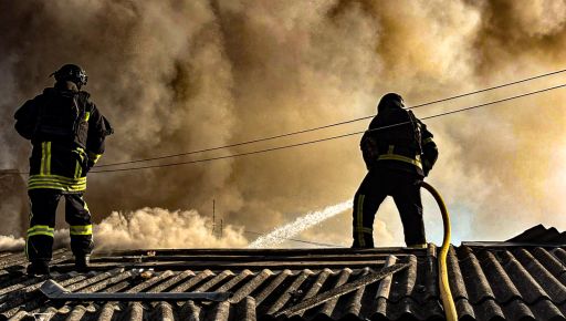 В Харьковской области захватчики ударили дроном по частному двору: кадры с места