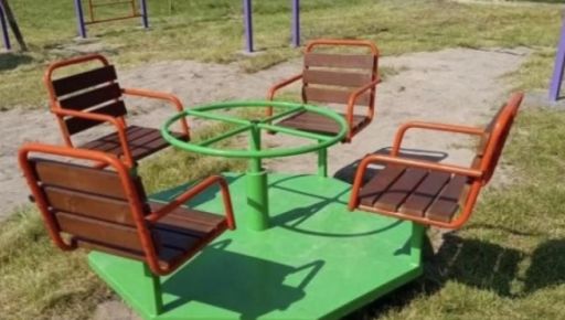 На Харківщині чоловік зарізав товариша по чарці на дитячому майданчику