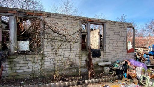 Накрыли огнем дома: Полиция показала последствия обстрела Куриловки на Харьковщине