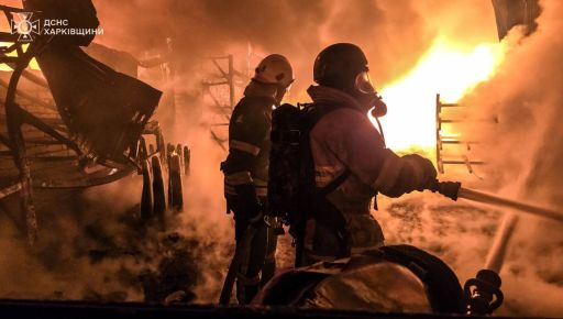 В Харькове после российского удара горит предприятие, есть раненые