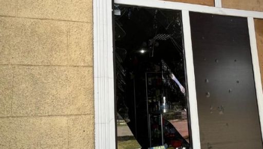 В центре Золочева вражеский дрон попал в Дом культуры и госучреждения