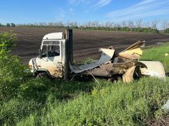Російський дрон атакував автомобіль на Харківщині: є постраждалий