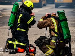 У Харкові сталася масштабна пожежа, згорів склад: кадри з місця