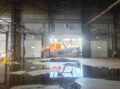 Російська атака на логістичний хаб у Харкові: "Укрпошта" повідомила про зміни в доставці