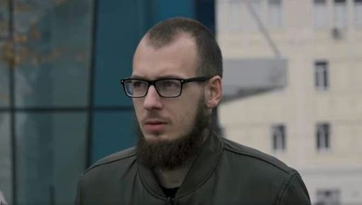 Активіст Вадим Поздняков: Серп і молот залишається на фасаді мерії в Харкові, і це багато про що говорить