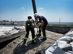 В Харьковской области после обвала плиты демонтировали аварийные перекрытия многоэтажки