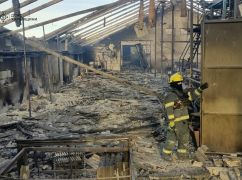 Российские оккупанты подожгли склады в харьковском пограничном районе