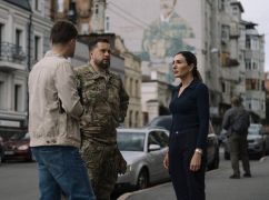 До Харкова приїхала наближена до Трампа журналістка Лора Лумер